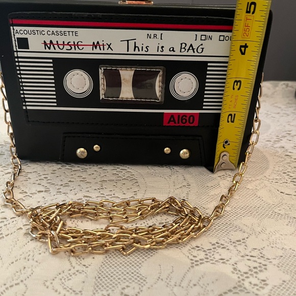 Source Unknown Black and Gold Cassette Crossbody Bag - Picture 2 of 4